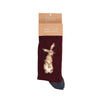A high quality, burgundy men's bamboo socks. Featuring a beautiful hare designed by Hannah dale. Softand warm, a perfect gift for animal lovers. Wrendale Designs.