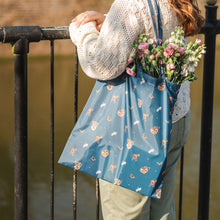  Wrendale Designs - Farmyard Friends Foldable Shopping Bag with Snap Closure