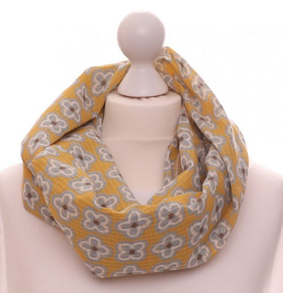 Gifts for women UK, Funny Greeting Cards, Wrendale Designs Stockist, Berni Parker Designs Gifts Greeting Cards, Engagement Wedding Anniversary Cards, Gift Shop Shrewsbury, Visit Shrewsbury Women's Cotton Snood Loop Scarf 1